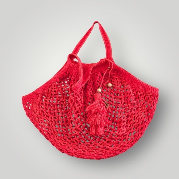 French Inspired Crochet Fishnet Market Bag Red Rouge Tote Shoulder Bag w/Tassel - Picture 3 of 16